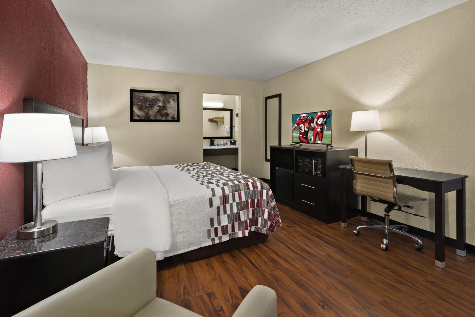 Red Roof Inn & Suites Cave City Buitenkant foto