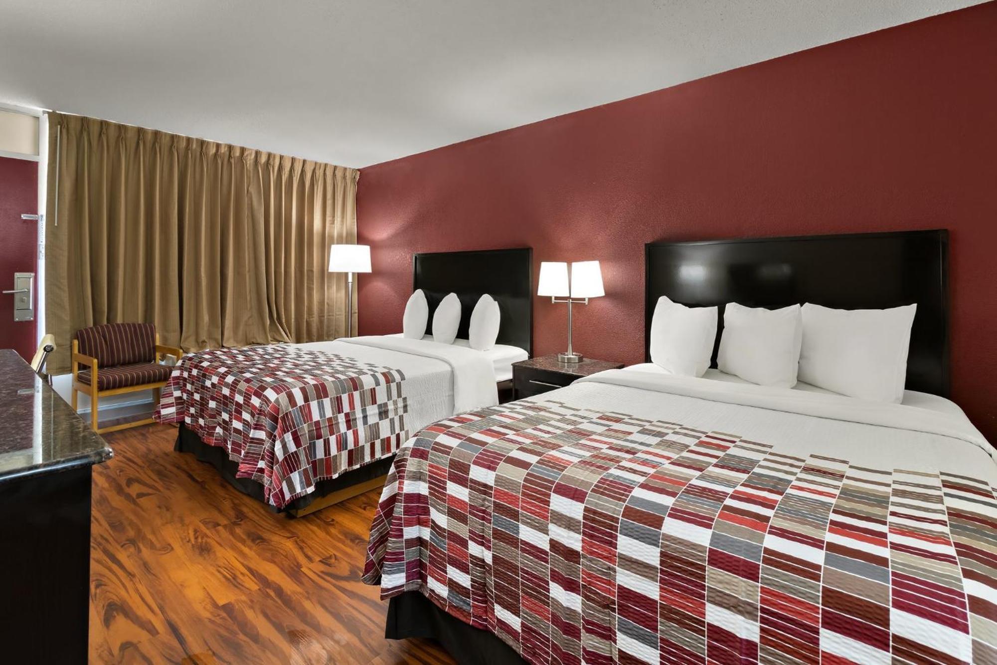 Red Roof Inn & Suites Cave City Buitenkant foto