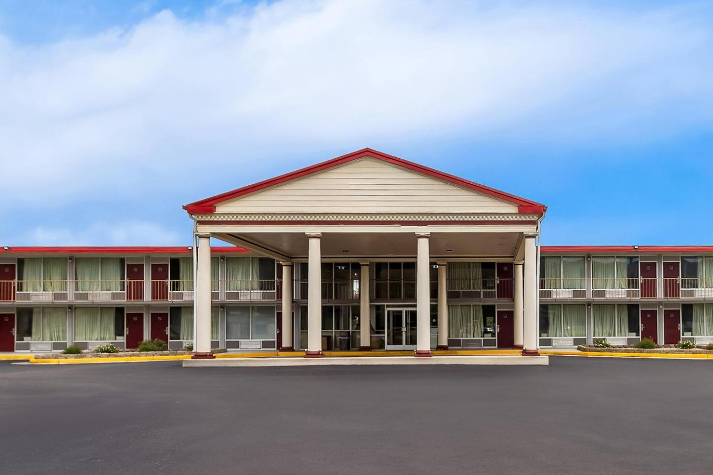 Red Roof Inn & Suites Cave City Buitenkant foto