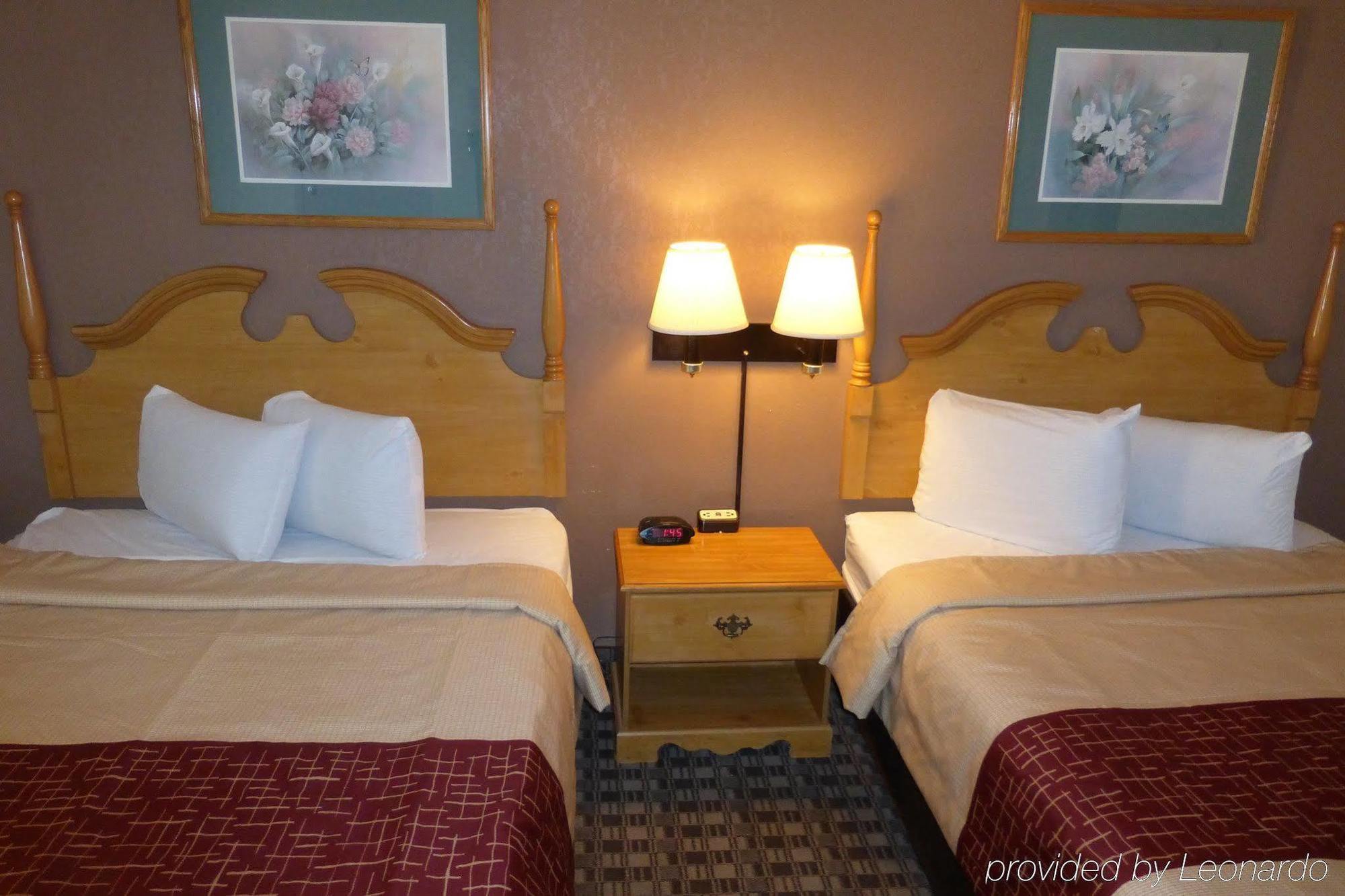 Red Roof Inn & Suites Cave City Buitenkant foto